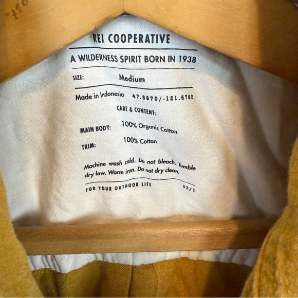 REI organic cotton flannel shirt - Picture 2 of 4